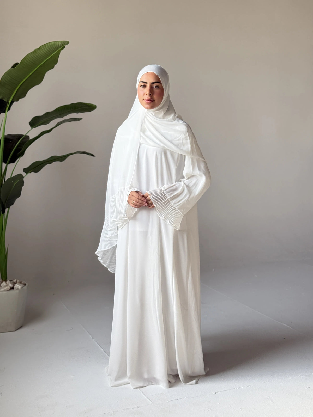 عباية يقين